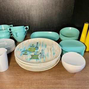 Texasware Melamine Set Aqua Blue Creamer, Sugar, Cups Saucers Bowls S & P  45 Pc